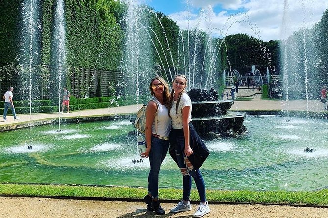 Versailles Bike Tour with Market, Gardens & Guided Palace Tour - Stop 4: Le Hameau de la Reine and Marie-Antoinette’s world