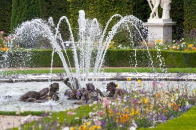 Versailles Château and Gardens Walking Tour from Paris by Train - Inside the chateau: where your time is likely to go