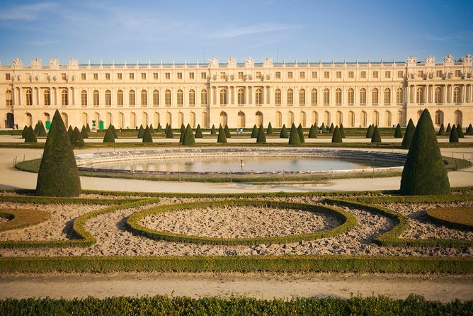 Versailles Domain Bike Tour with Palace Entry by Train from Paris - The “walk + bike” mix: where stamina can surprise you