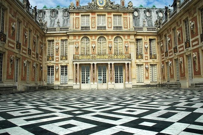 Versailles Guided Visit – Hotel Pickup, Meeting Point or None - Group Size, Pace, and the Real Role of the Guide