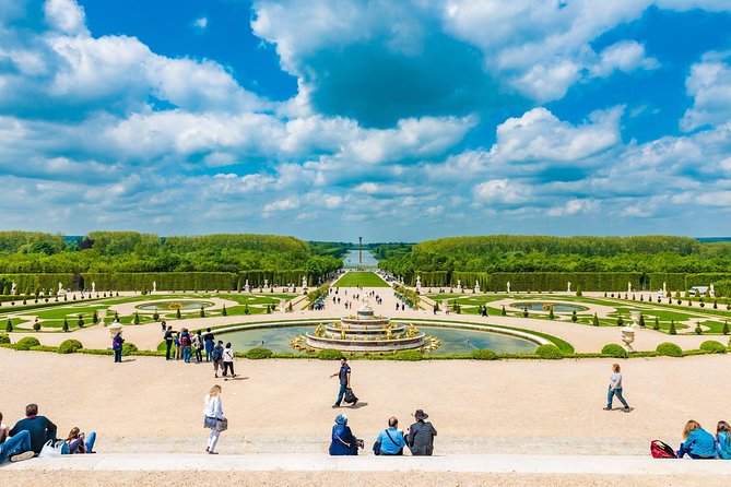 Versailles Palace and Gardens Half Day Guided Tour from Paris - Royal Apartments: Louis XIV and Marie Antoinette in Their Real Rooms