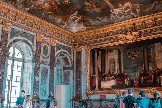 Versailles Palace Guided Tour with Reserved Entry - Getting to the Meeting Point Near the Station (And Why It Matters)