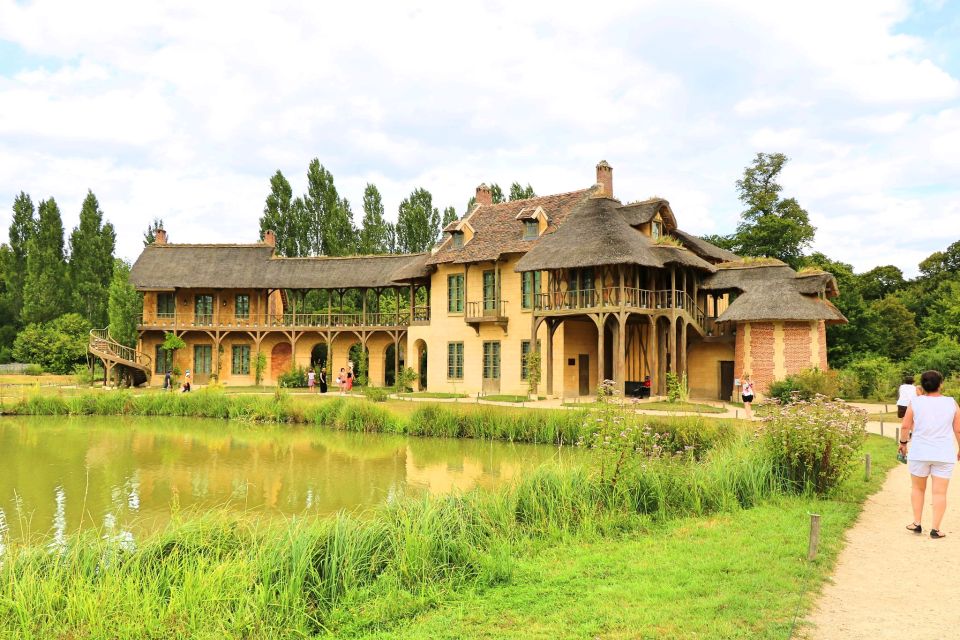Versailles: Skip-the-Line Guided Palace Tour and Full Access - Key points before you go